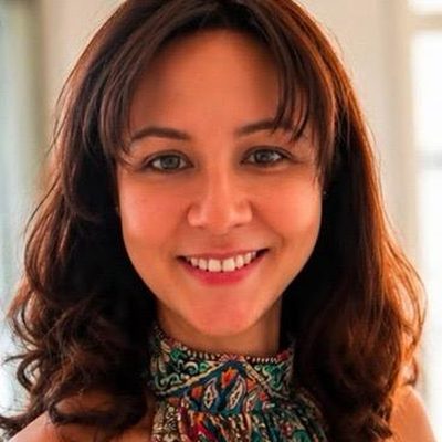 Dr. Hande Kafadar